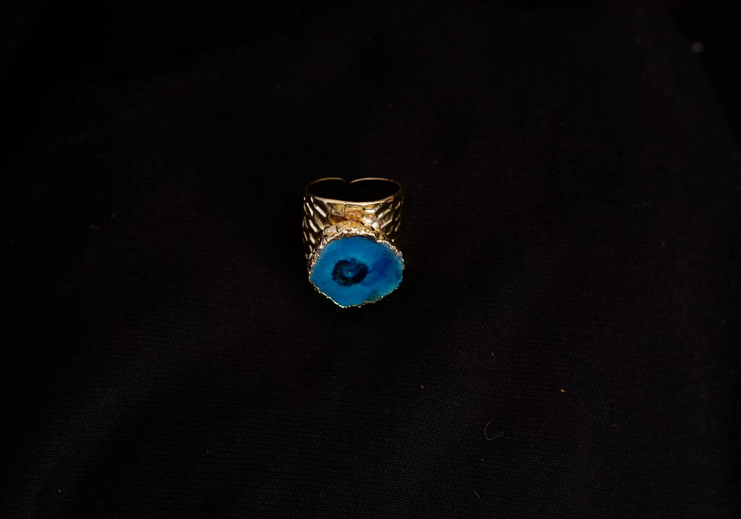 Smara Broad Crystal Adjustable Ring (BLUE)