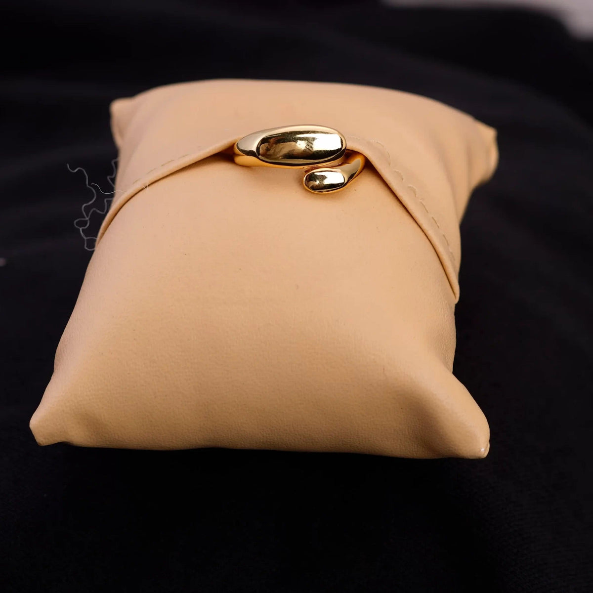 Smara Gold Geometric Adjustable Ring