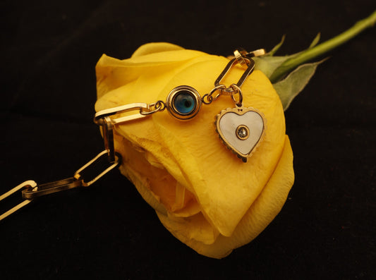 Smara Mother of Pearl Heart Bracelet
