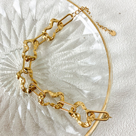 Smara Geometric Pleated Chain Bracelet