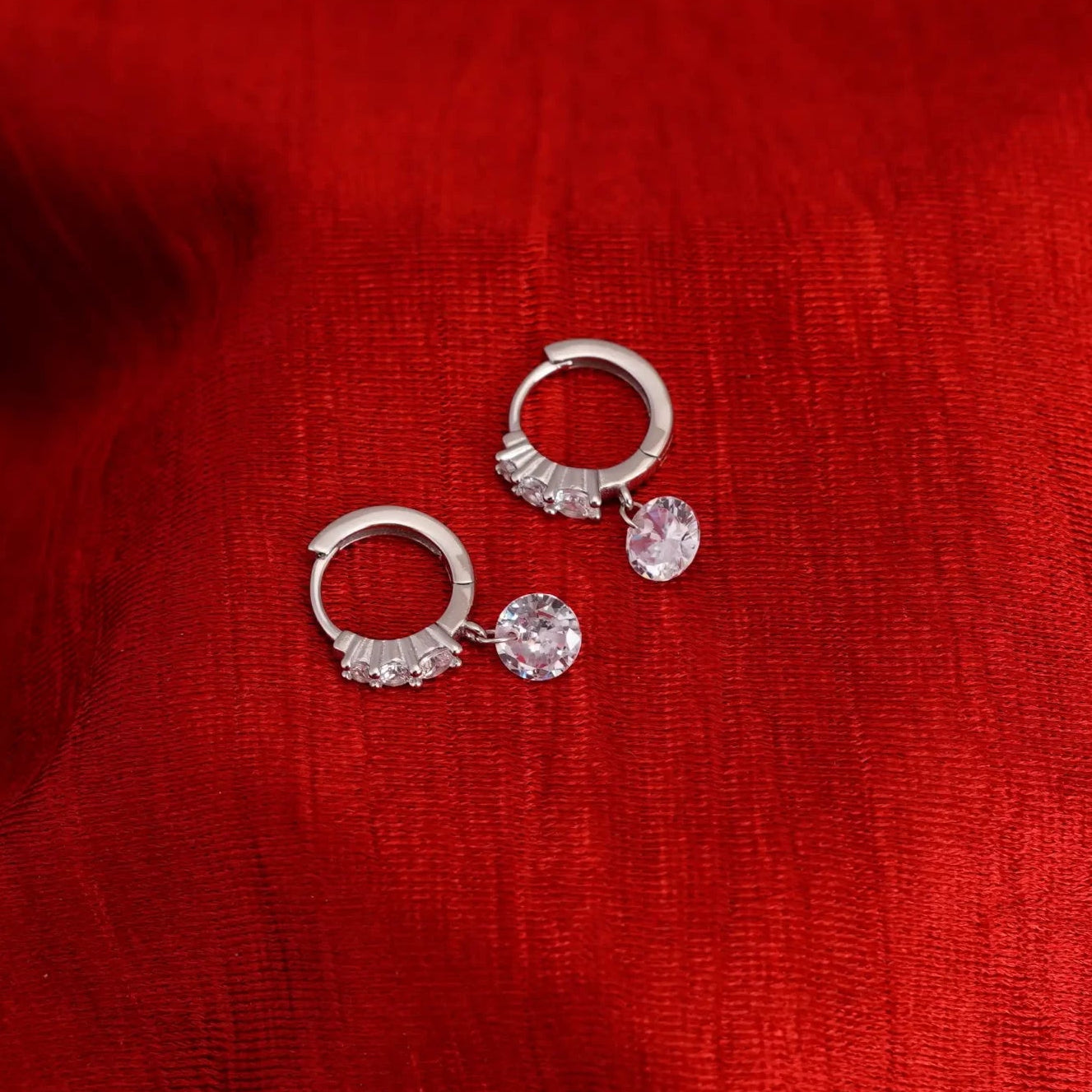 Smara White Gold American Diamond Earrings