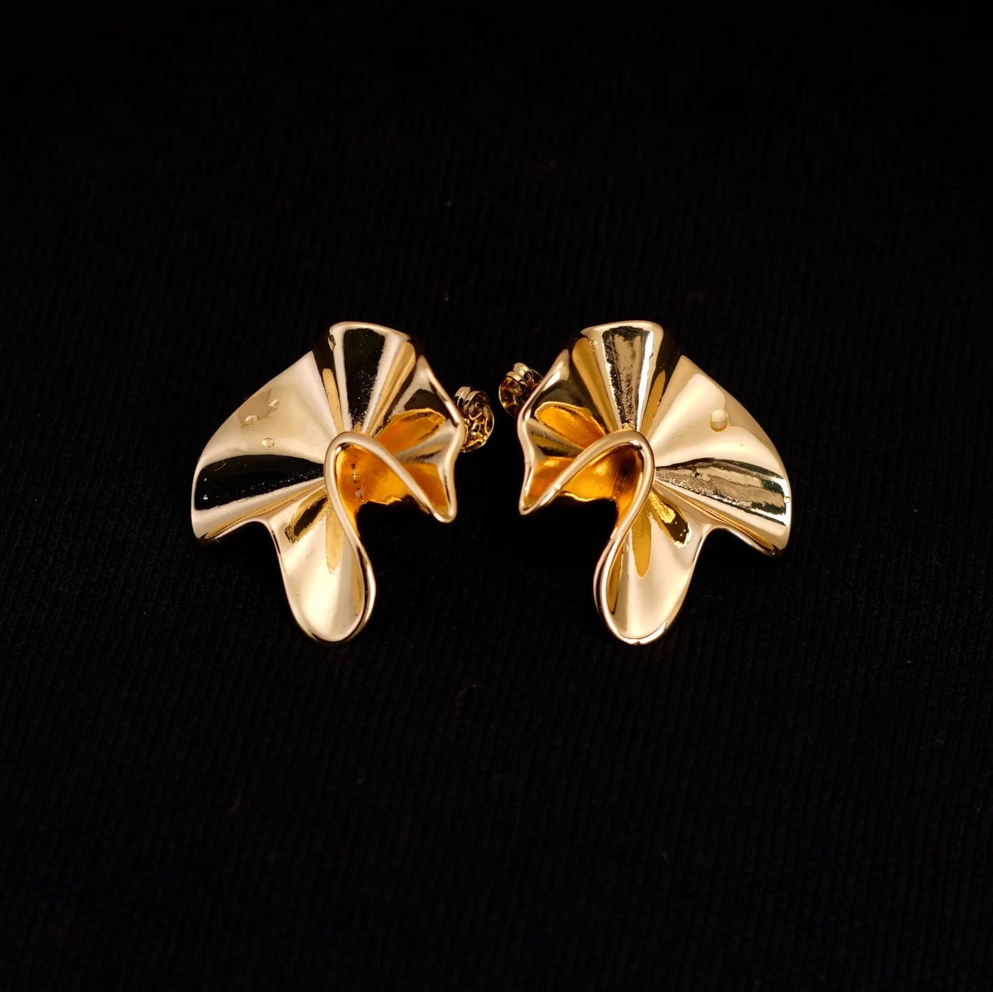 Smara Pleated Earrings