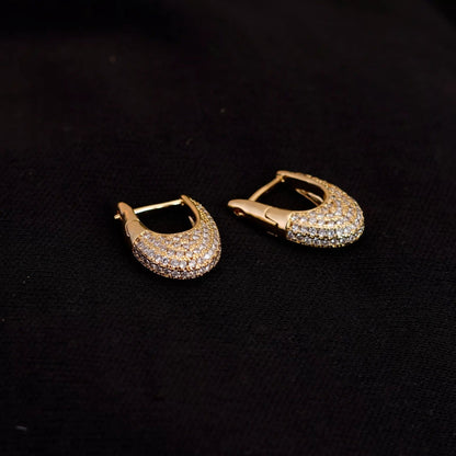 Smara U-Shaped Zirconium Earrings