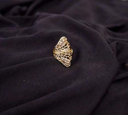 Smara Hollow Wings Adjustable Ring
