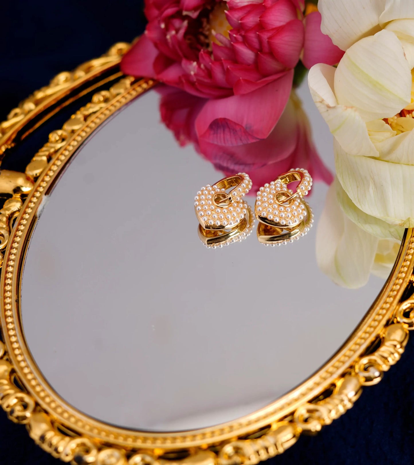 Smara Heart Pearl Earrings