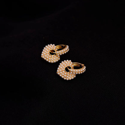 Smara Heart Pearl Earrings