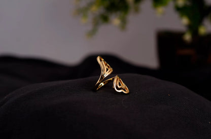 Smara Hollow Love Adjustable Ring