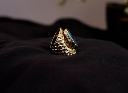 Smara Broad Crystal Adjustable Ring (BLUE)