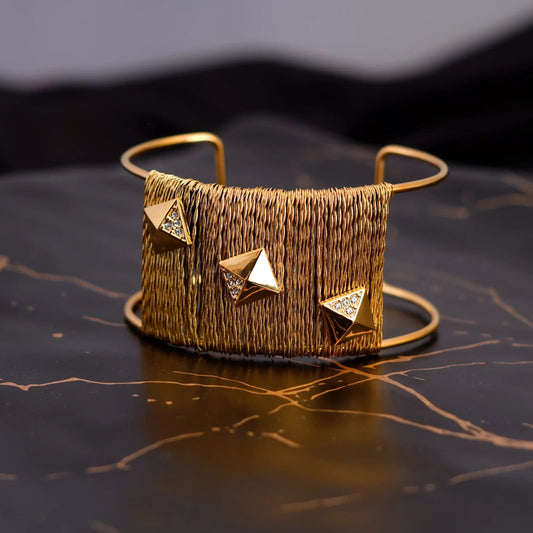 Smara Wired Broad Stone Studed Bracelet