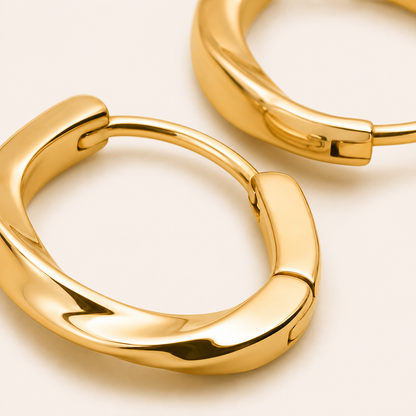 Smara 18K Gold Plated Huggie Hoop Earrings
