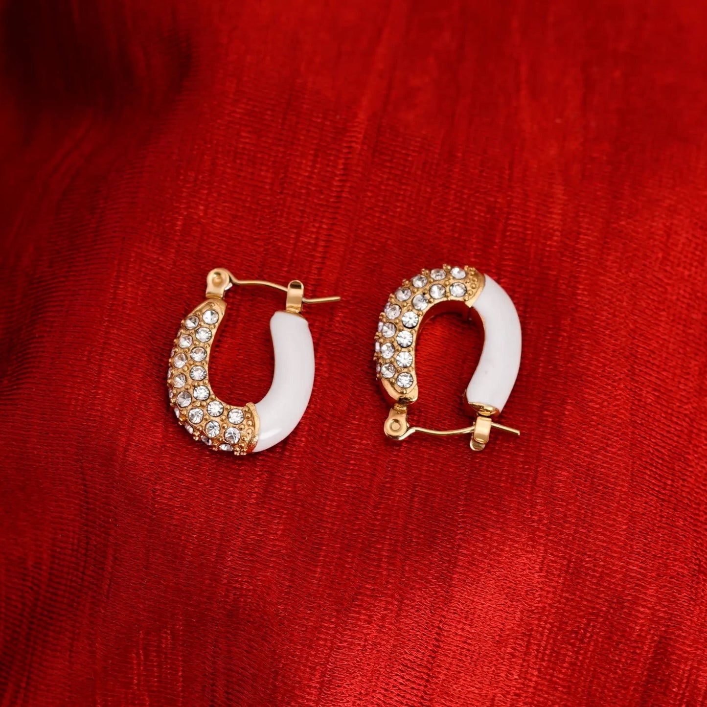 Smara White aclyric artificial diamond studded earrings