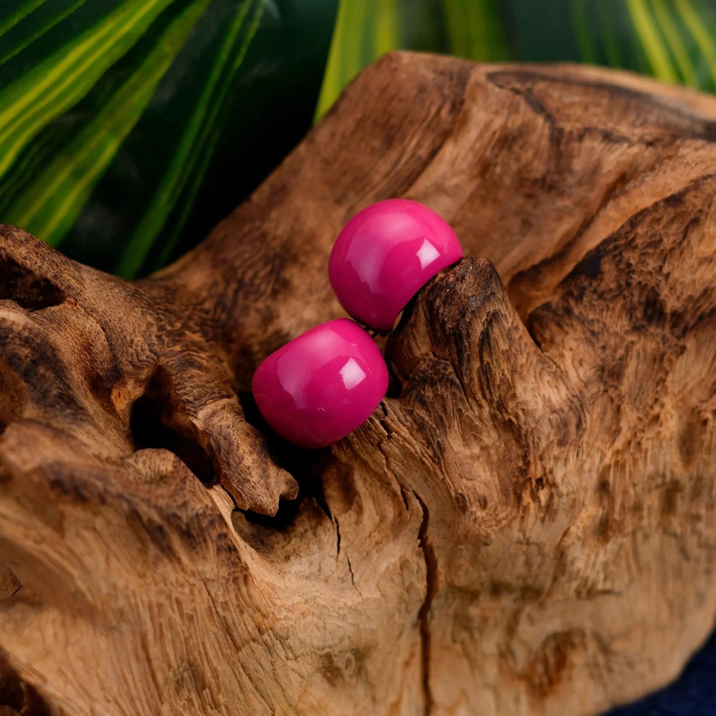 Smara weightless dripping round earrings