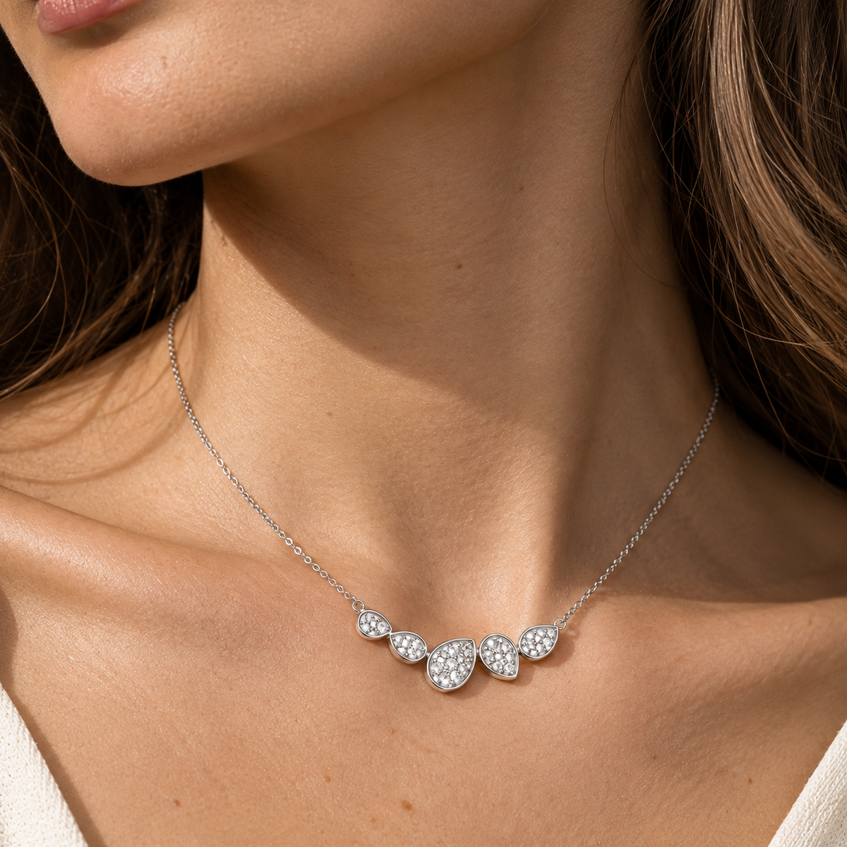 Smara Diamond Drop Shaped Necklace