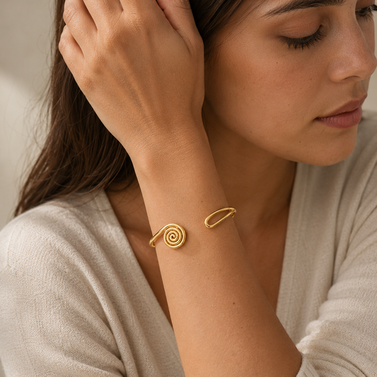 Smara 18K Gold Plated Asymmetrical Bracelet