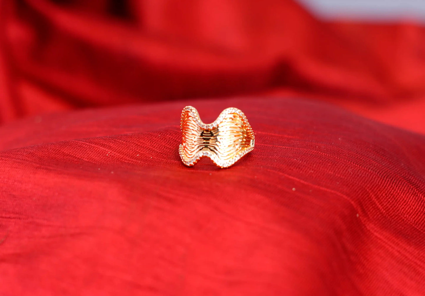 Smara Crinkly Adjustable Ring