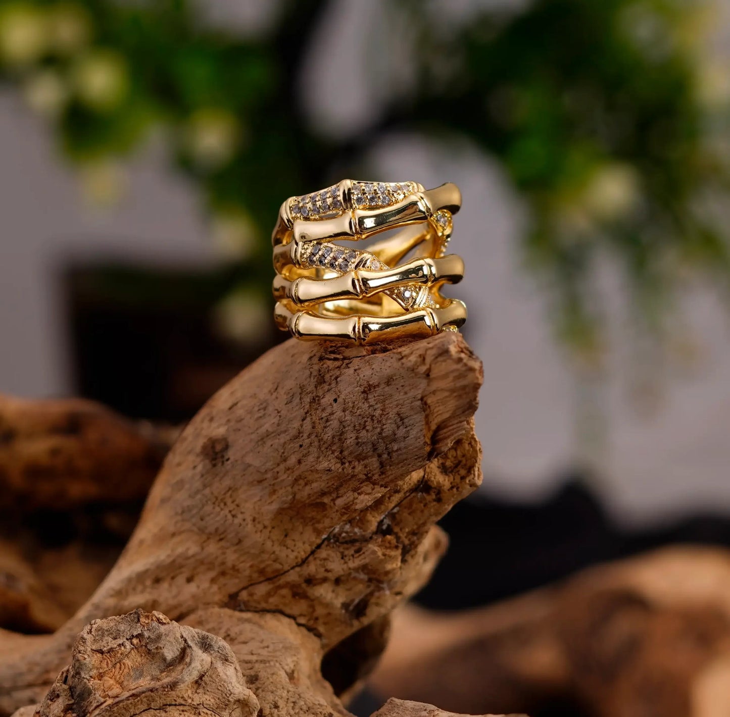 Smara Exquisite Bone Adjustable Ring