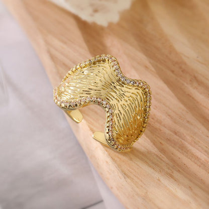 Smara Crinkly Adjustable Ring