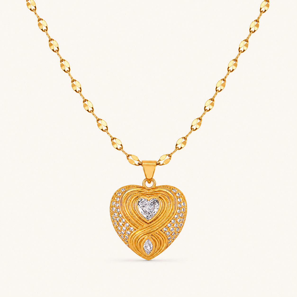 Smara Zirconium Love Pendant Necklace