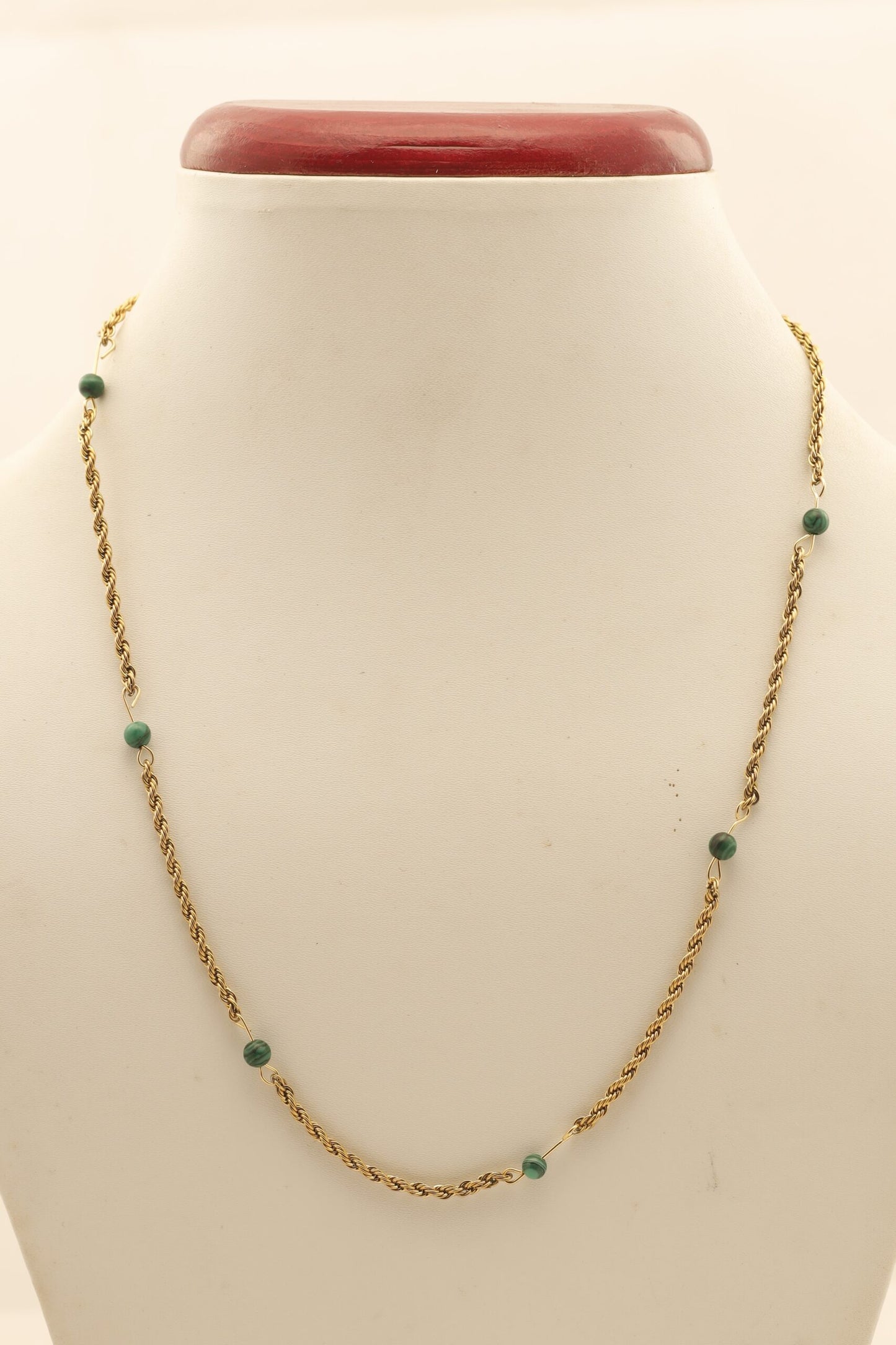 Smara Dewdrop Necklace