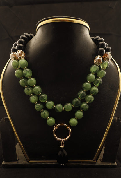 Smara Acrylic Necklace