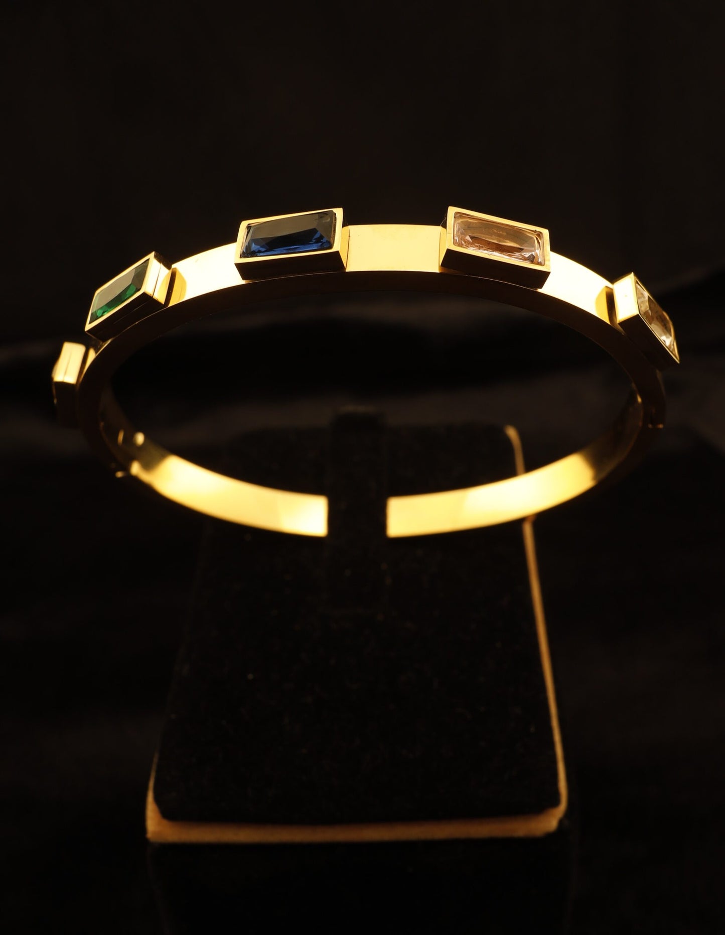 Smara Exclusive cubic zirconia Bangle (Multi-Coloured)