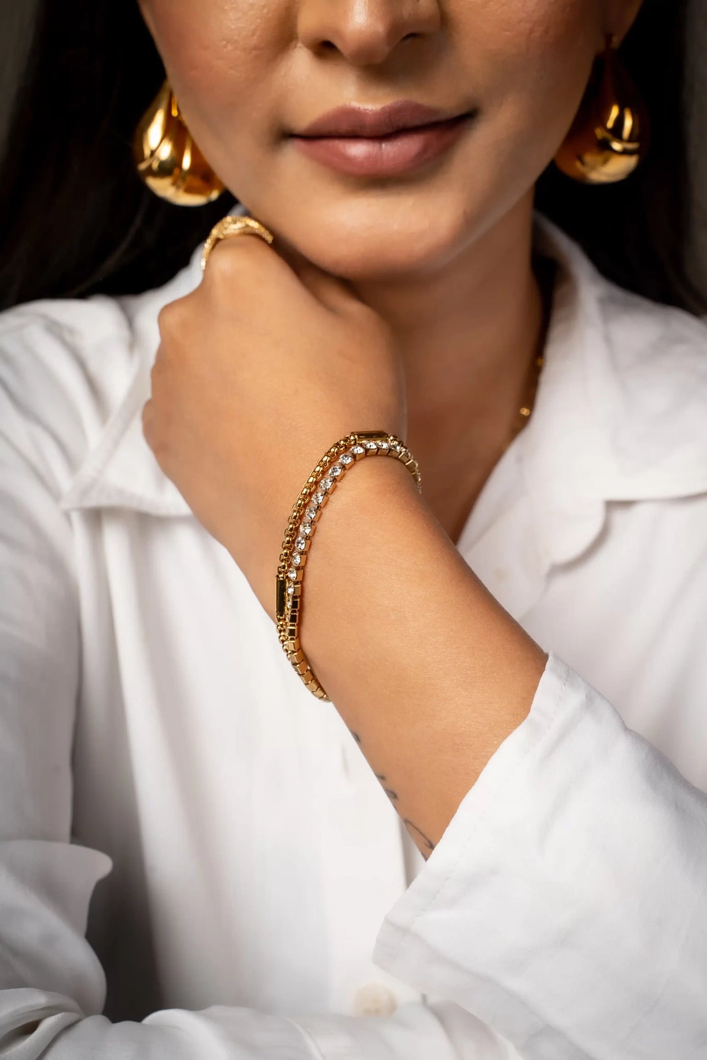 Smara Double layer bracelet with studded rhinestones