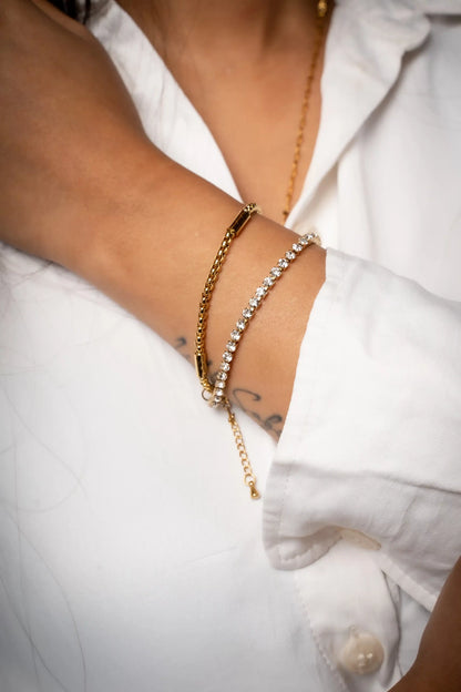 Smara Double layer bracelet with studded rhinestones