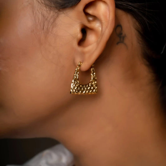Smara Textured Square Earrings