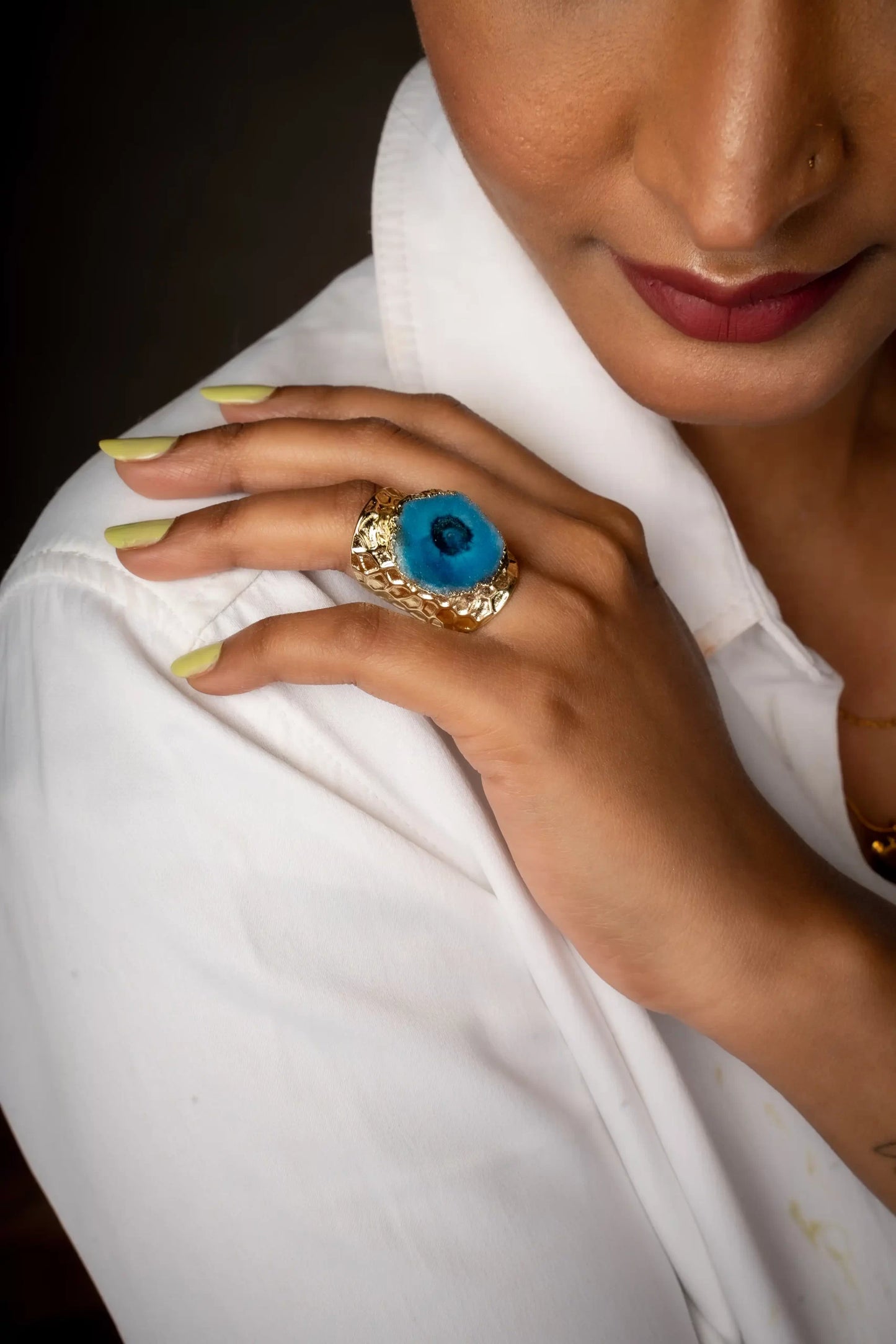 Smara Broad Crystal Adjustable Ring (BLUE)