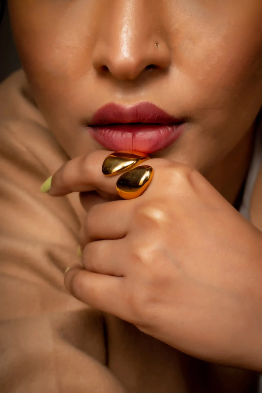 Smara Glossy Geometric Adjustable Ring