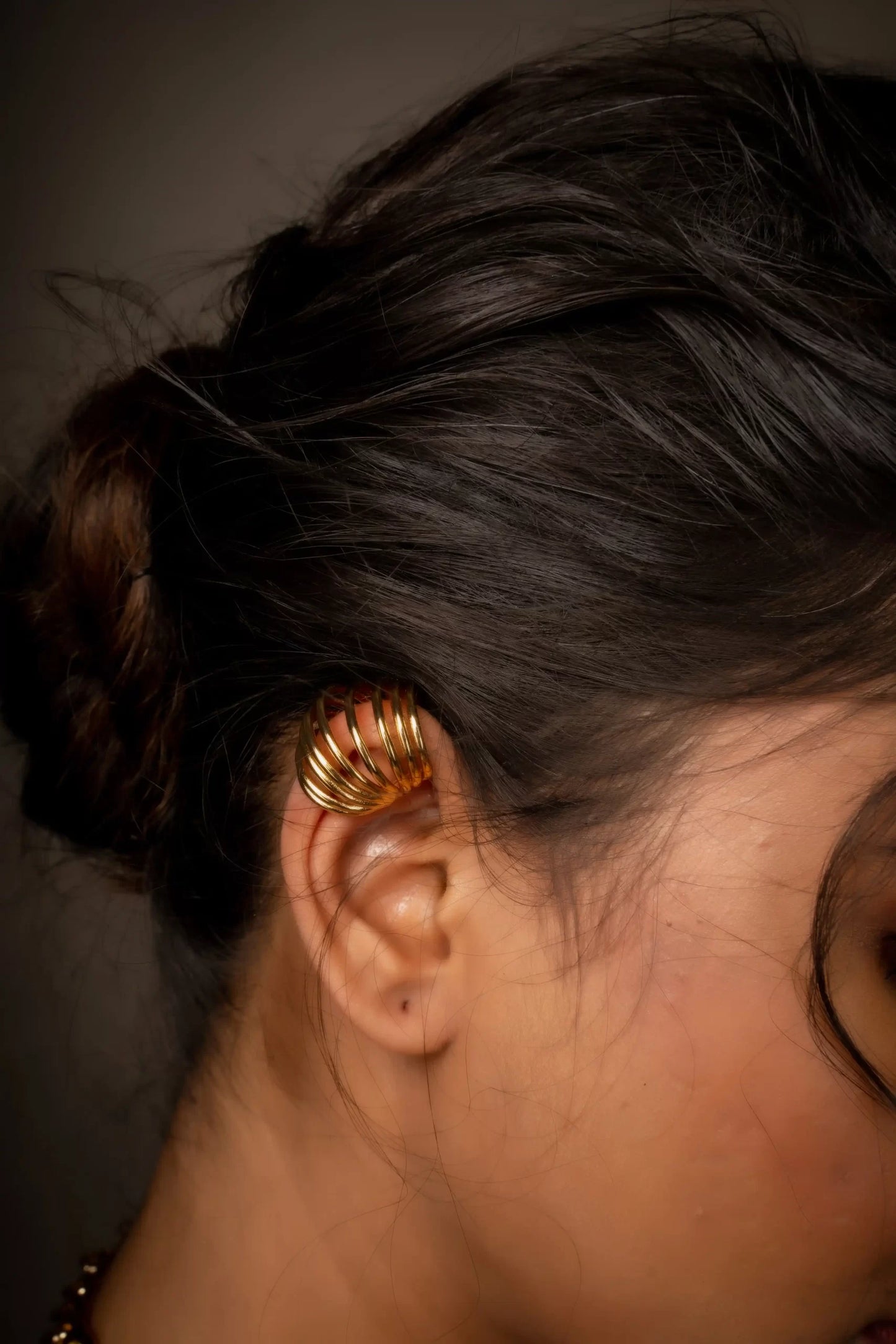 Smara Geometric Hollow Ear Clips