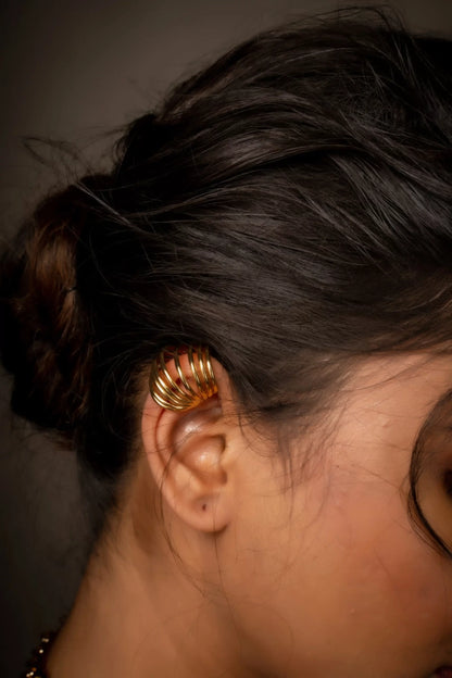 Smara Geometric Hollow Ear Clips