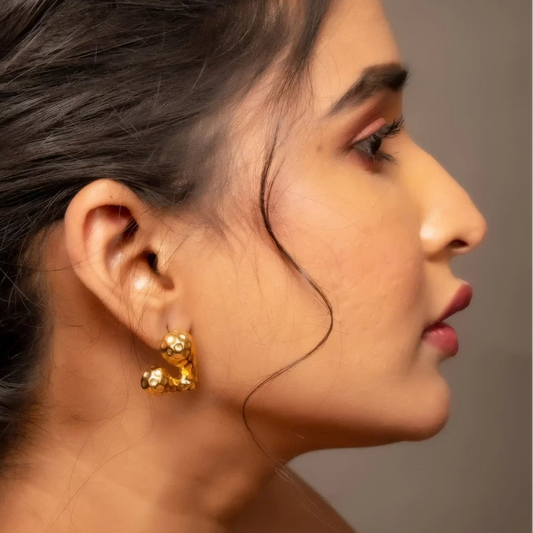 Smara Love Textured Earrings