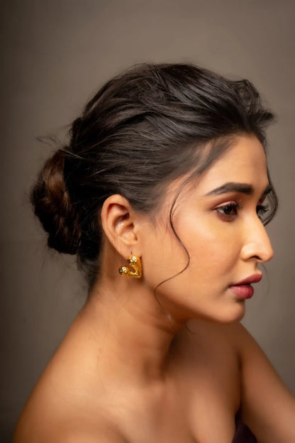 Smara Love Textured Earrings