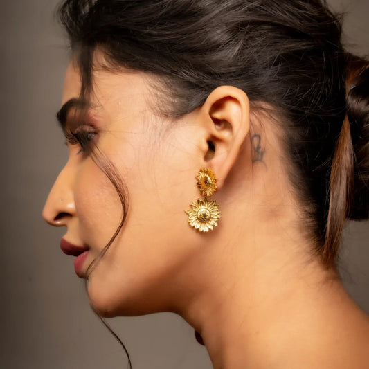 Smara Sunflower Earrings