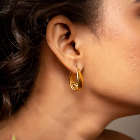 Smara Threaded Hoop Earrings