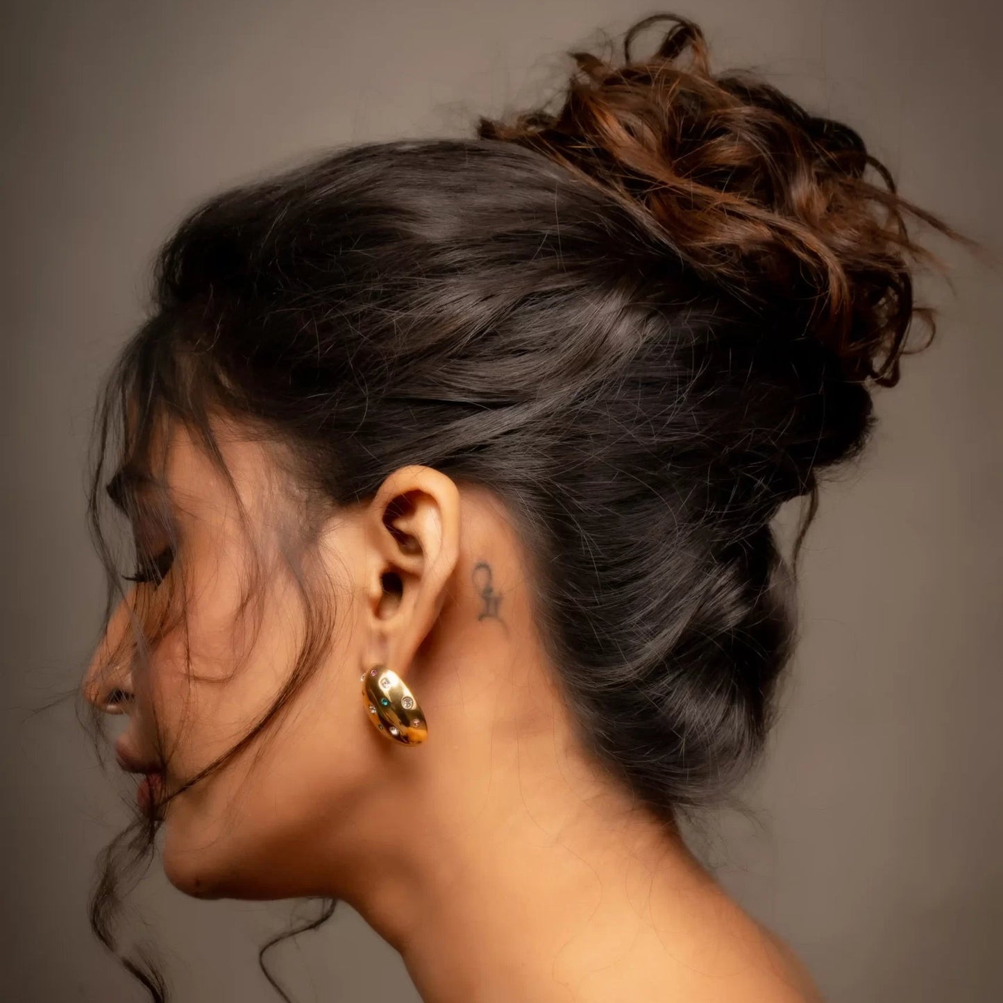 Smara Stone Head Earrings