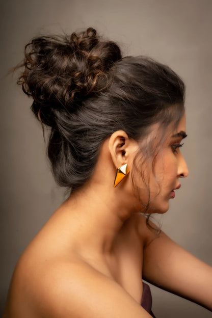 Smara Gold Rhombus Earrings