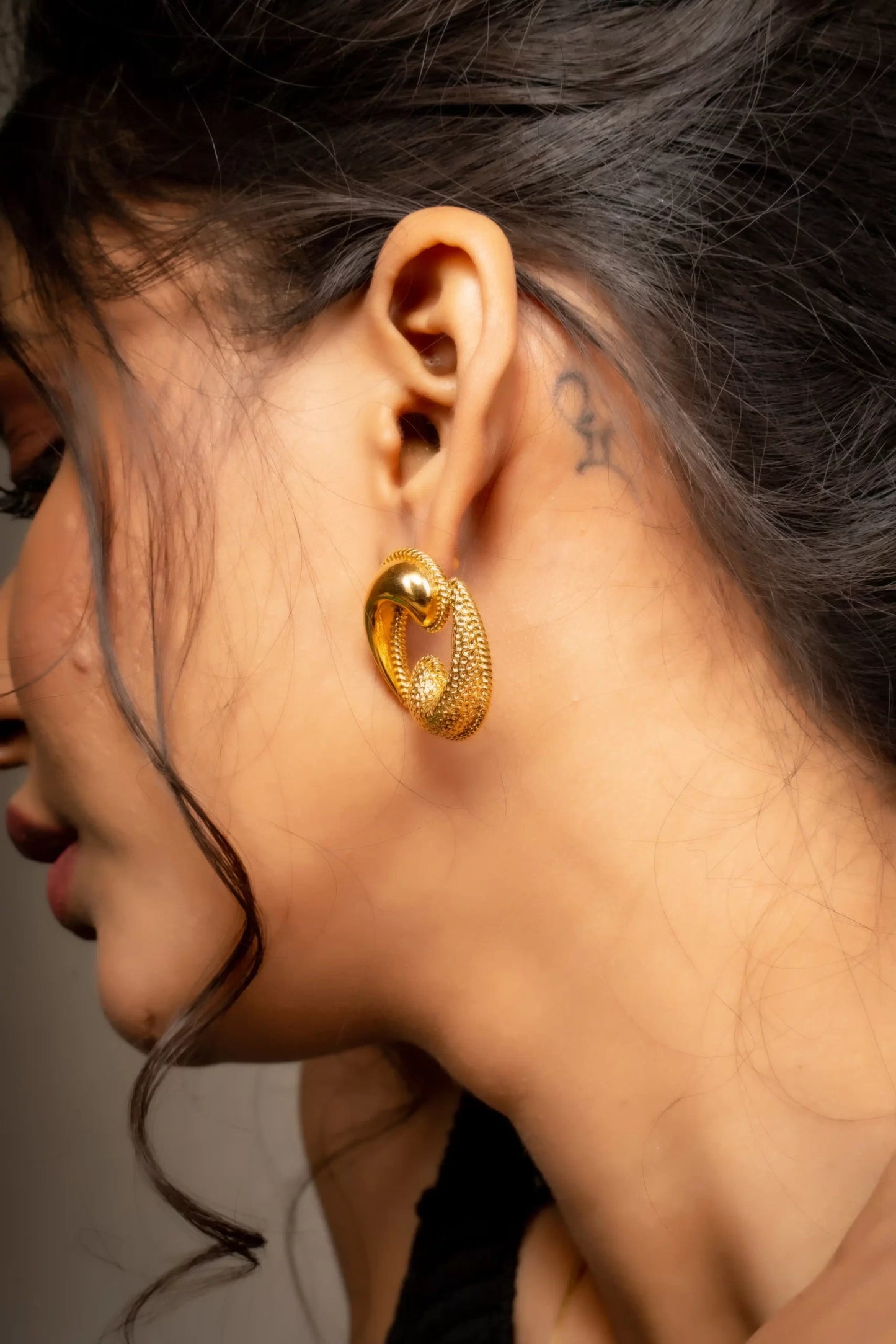 Smara Gold Cancer Star Sign Earrings