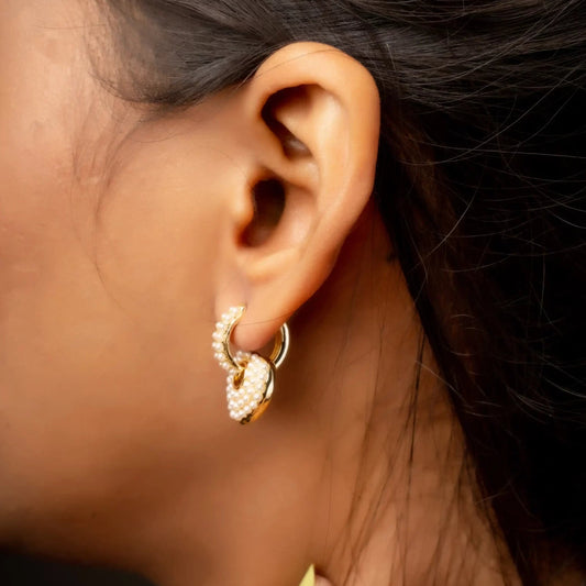 Smara Heart Pearl Earrings