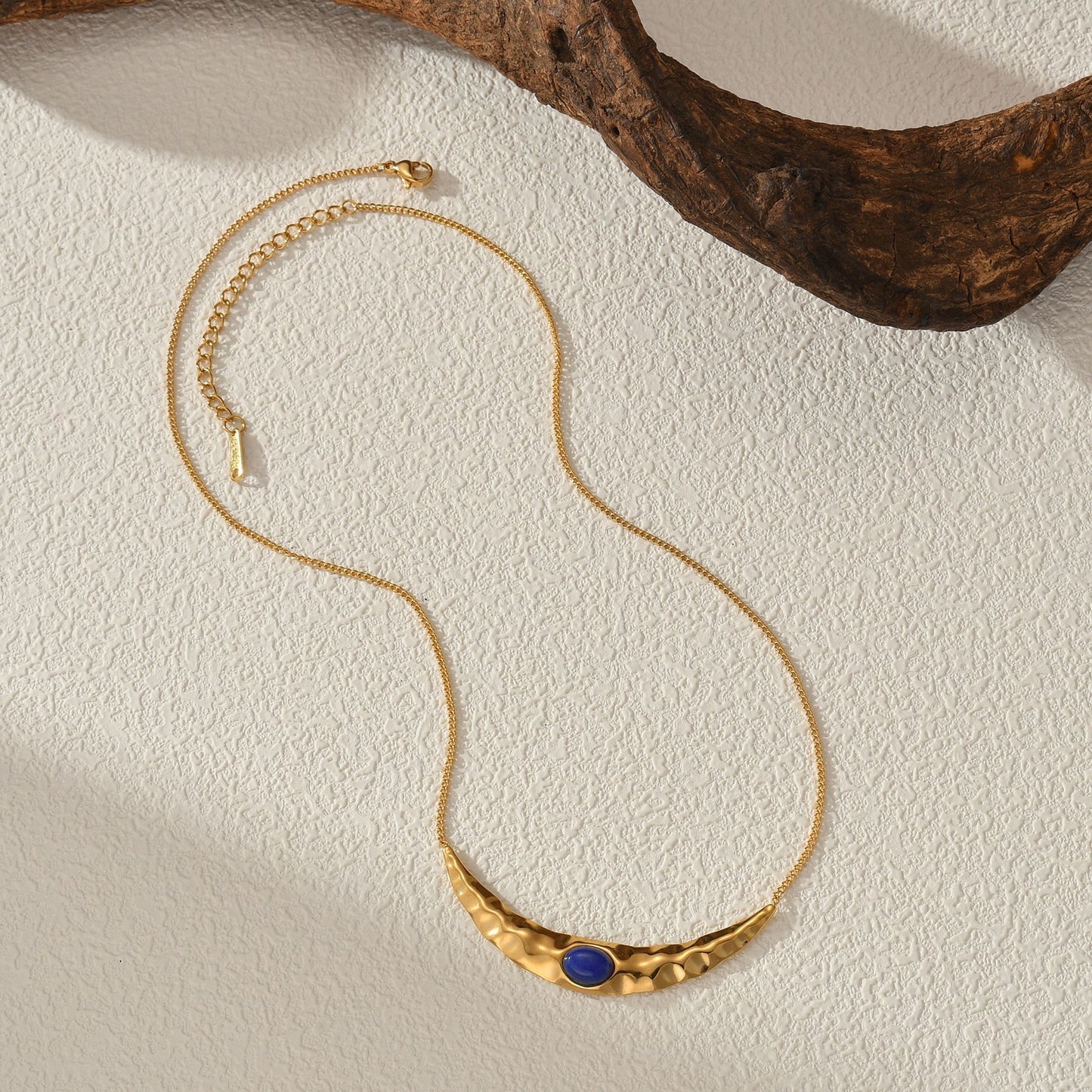 Smara Lapis Pleated Moon Necklace
