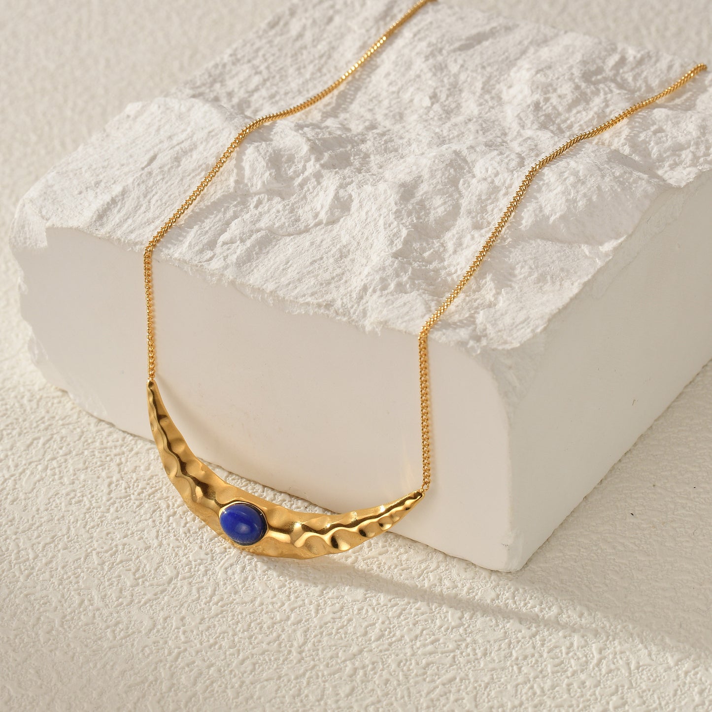 Smara Lapis Pleated Moon Necklace