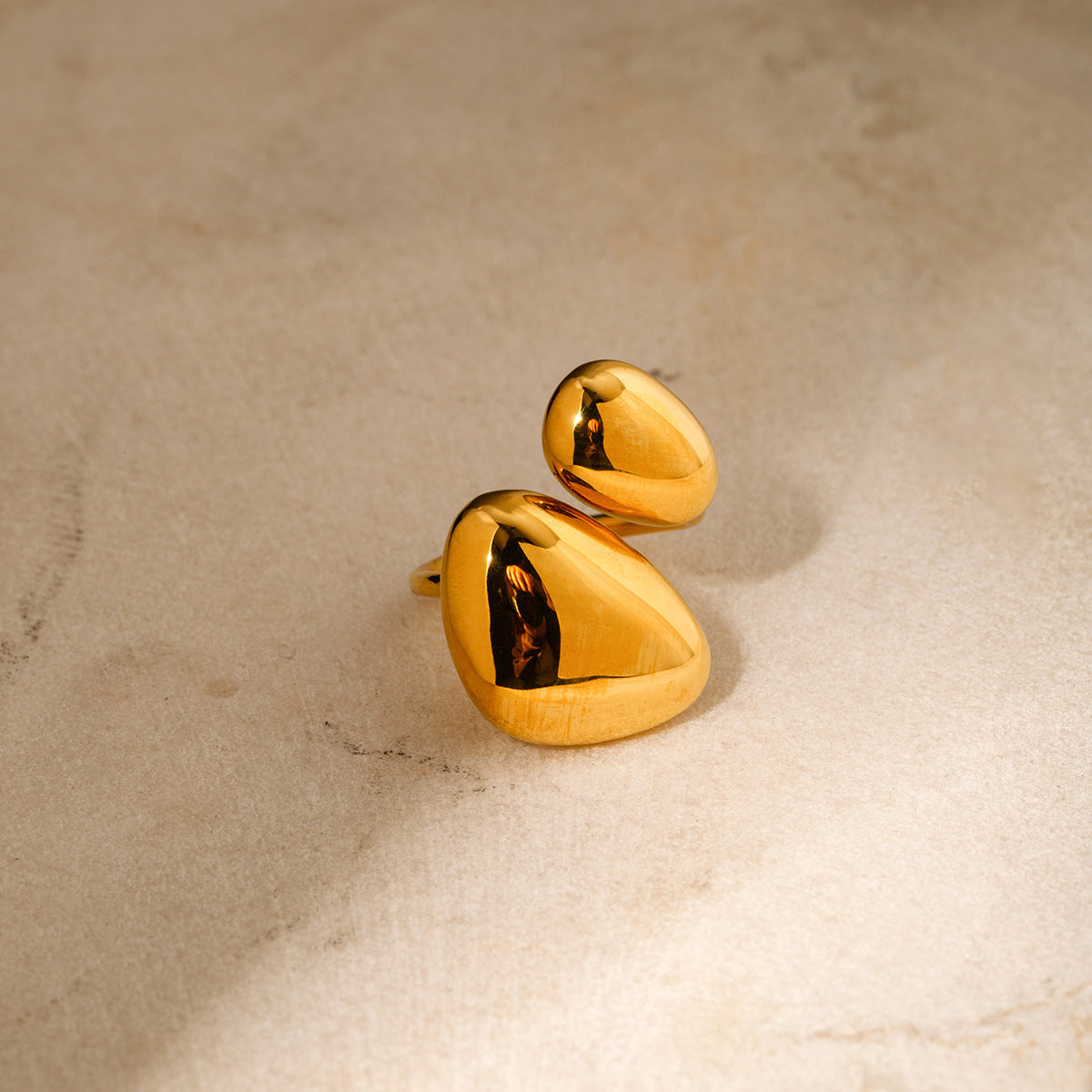 Smara Vougish Glossy Geometric Adjustable Ring