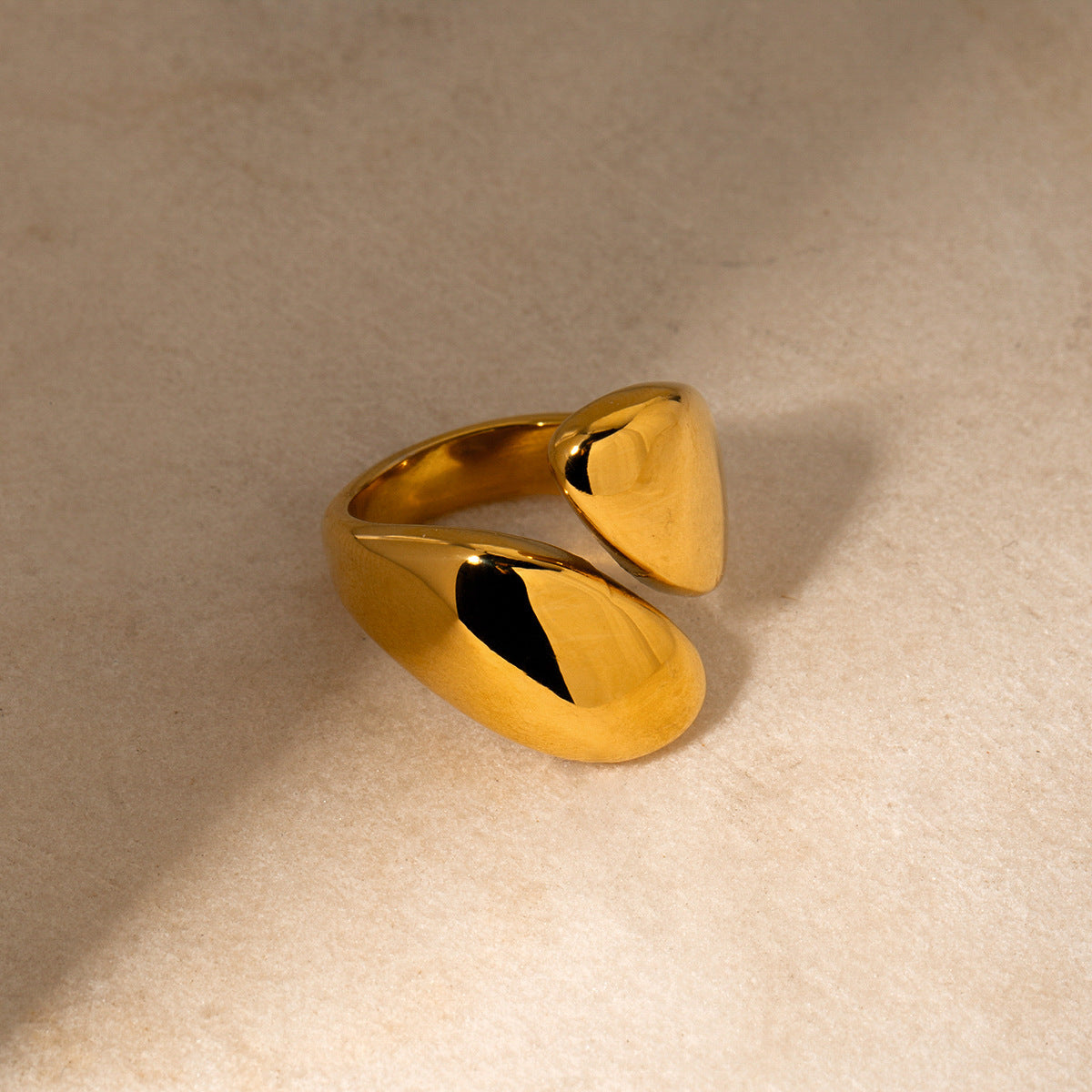 Smara Glossy Geometric Adjustable Ring