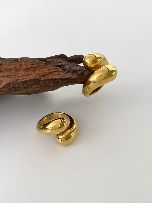 Smara Crossfold Adjustable Ring