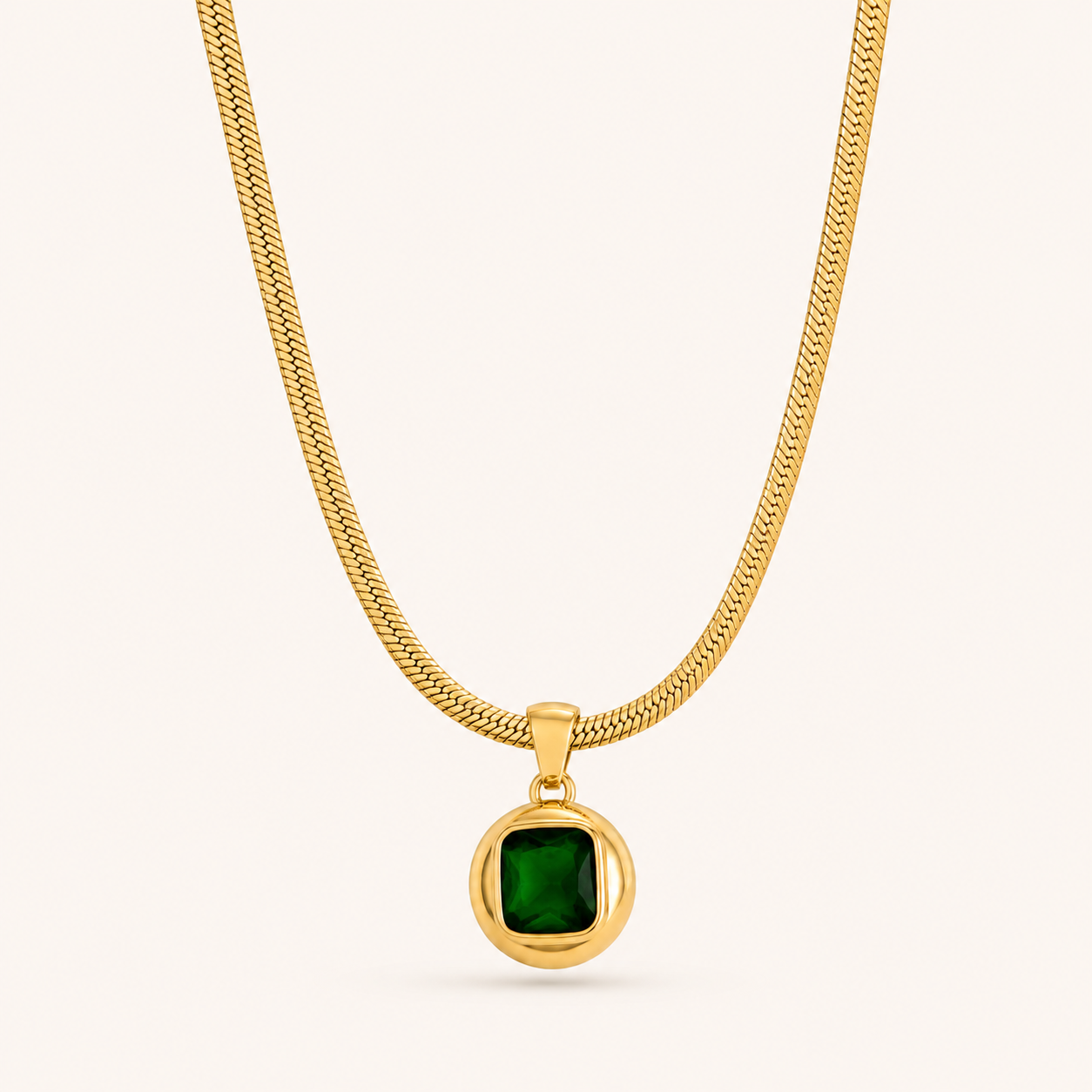 Regal Emerald Green Necklace
