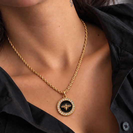 Smara Humblebee Necklace
