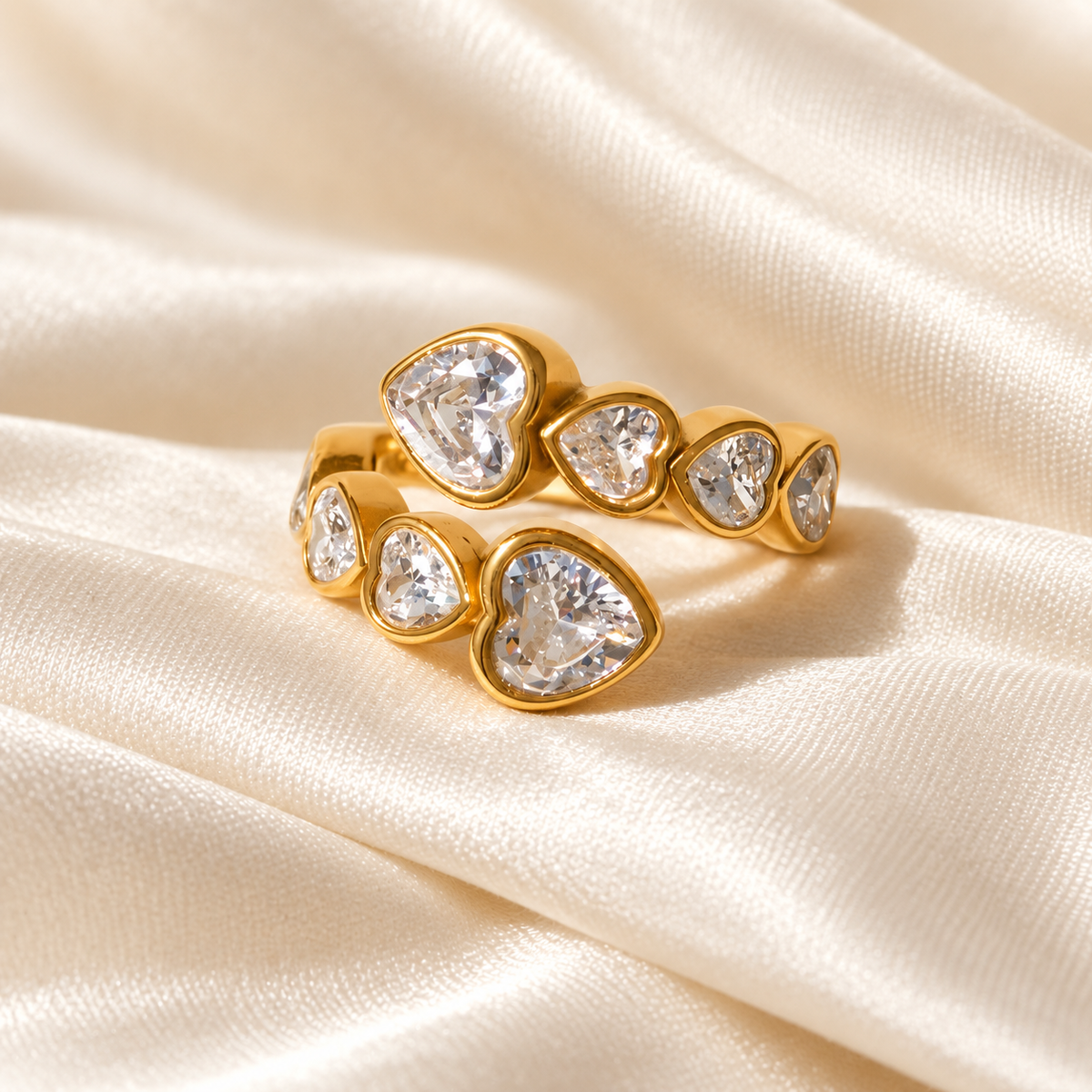 Smara Queen of Hearts Adjustable Ring