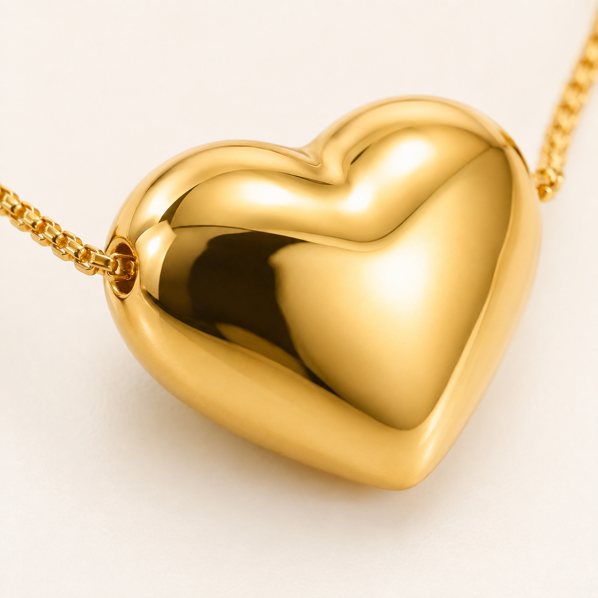 Smara Love Pendant