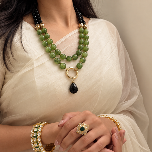 Smara Acrylic Necklace